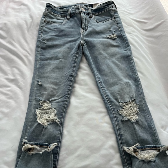 American Eagle distressed jeans - Picture 1 of 5